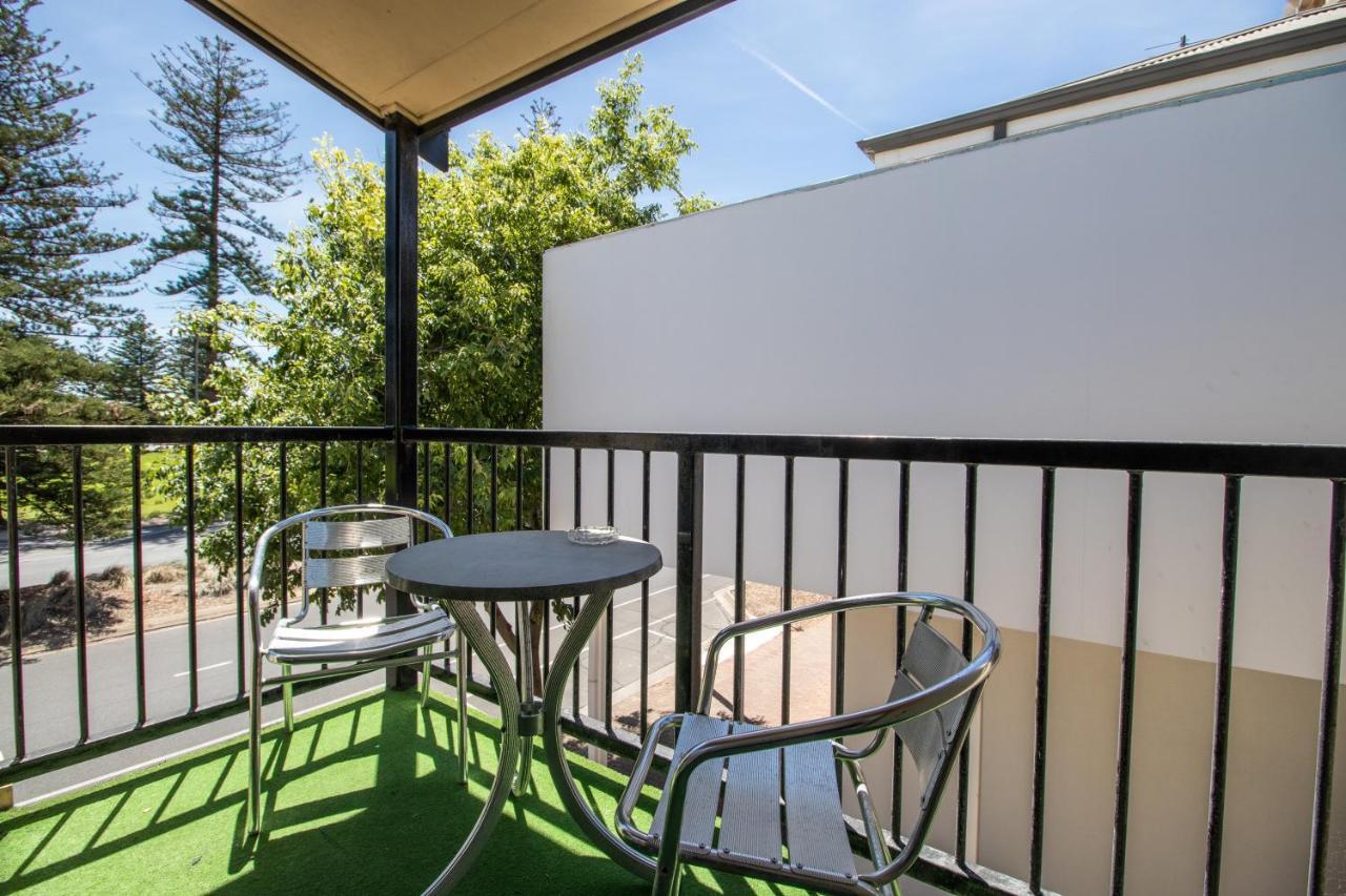 Bayview Apartments Glenelg Adelaide Exterior photo