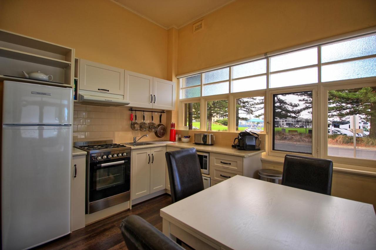 Bayview Apartments Glenelg Adelaide Exterior photo